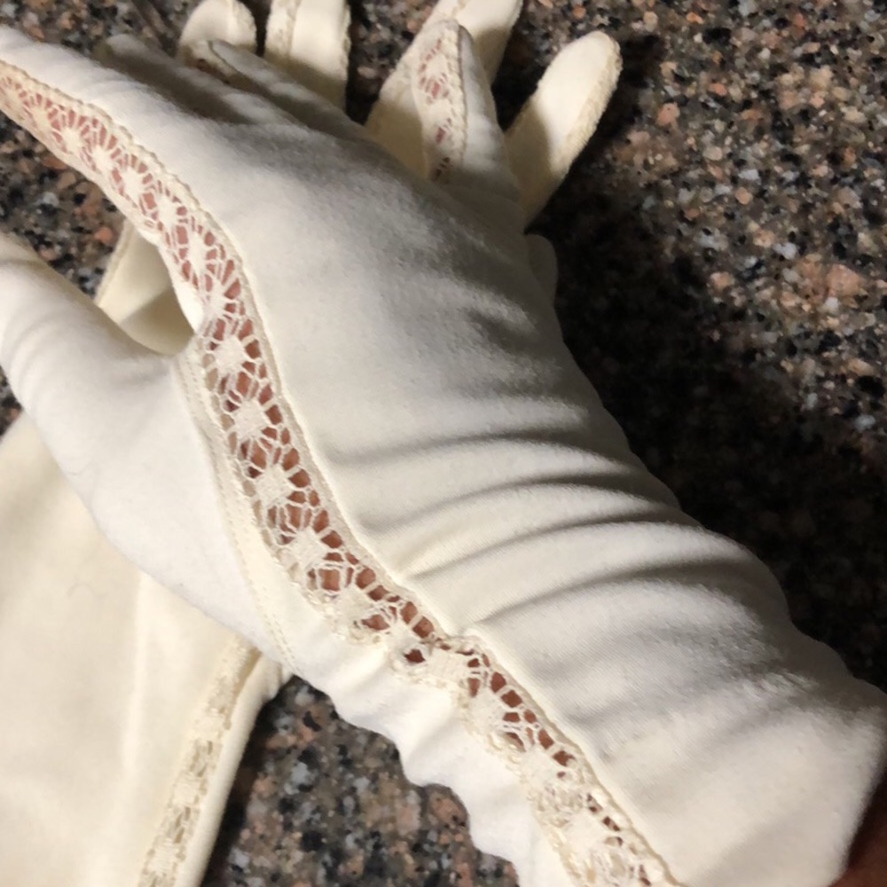 White vintage gloves